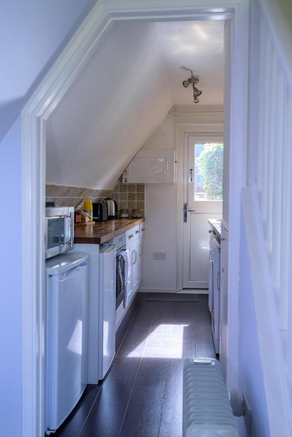 Escape To A Clifftop Chalet With Pool And Tennis Onsite - 1A Kingsdown Holiday Park Esterno foto