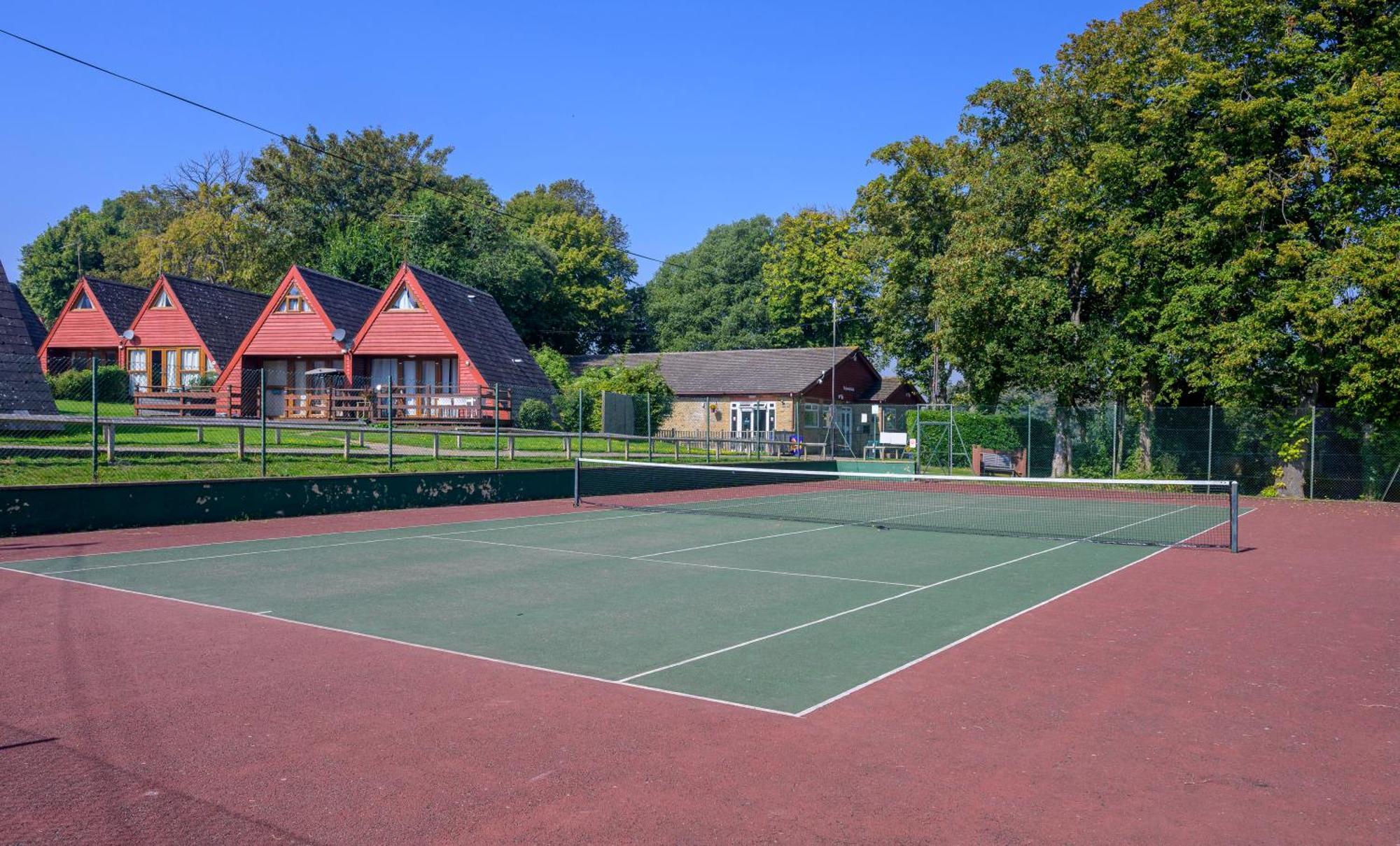 Escape To A Clifftop Chalet With Pool And Tennis Onsite - 1A Kingsdown Holiday Park Esterno foto